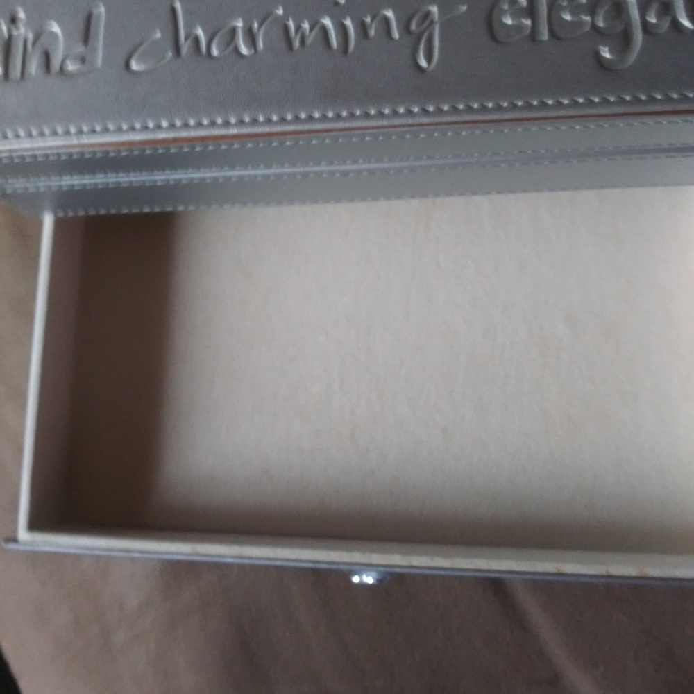 Jewelry box - Picture 7 of 13